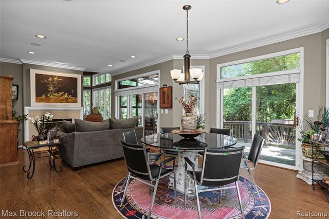 7398 Autumn Hill Drive, West Bloomfield, MI 48323