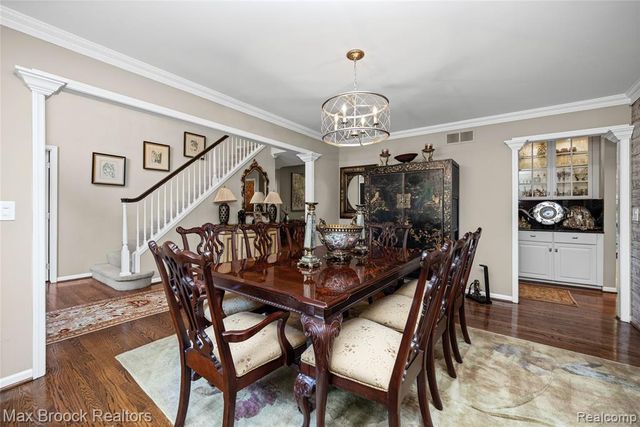7398 Autumn Hill Drive, West Bloomfield, MI 48323