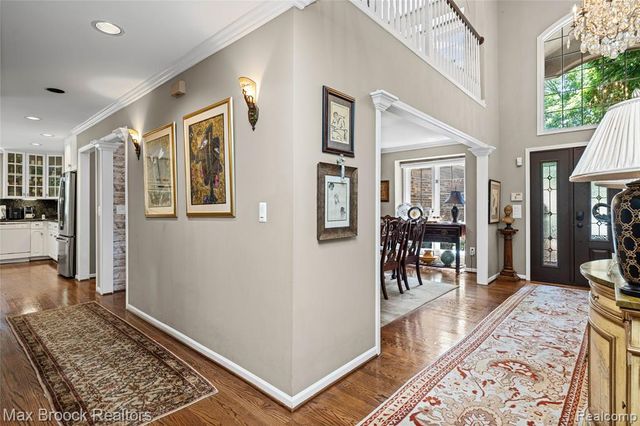 7398 Autumn Hill Drive, West Bloomfield, MI 48323