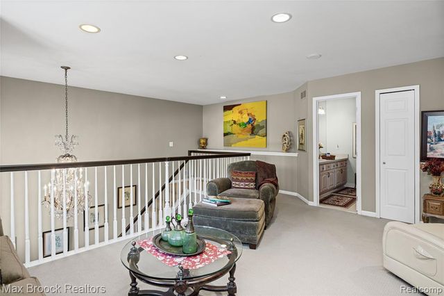 7398 Autumn Hill Drive, West Bloomfield, MI 48323