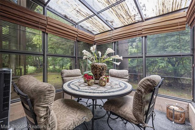 7398 Autumn Hill Drive, West Bloomfield, MI 48323