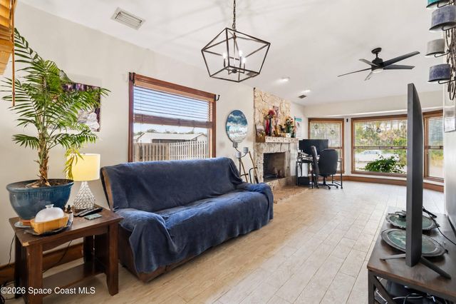 1211 Amish Place SE, Palm Bay, FL 32909