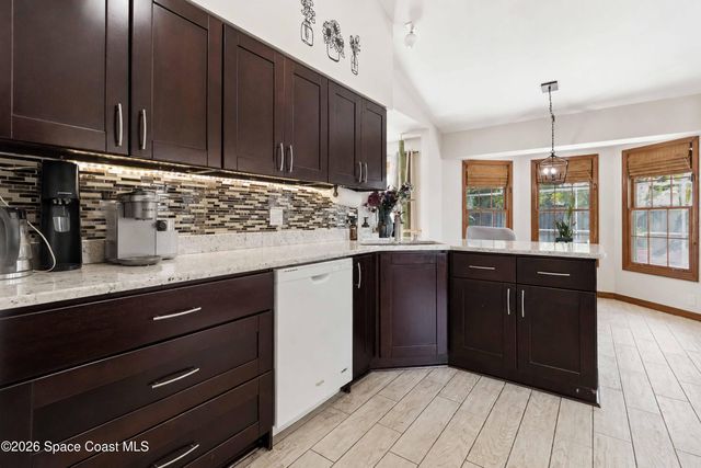 1211 Amish Place SE, Palm Bay, FL 32909