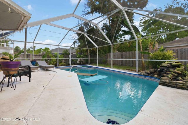 1211 Amish Place SE, Palm Bay, FL 32909