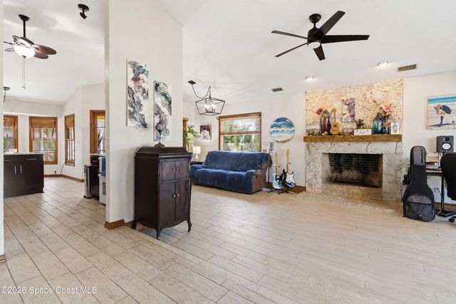 1211 Amish Place SE, Palm Bay, FL 32909