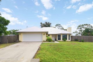 1211 Amish Place SE, Palm Bay, FL 32909