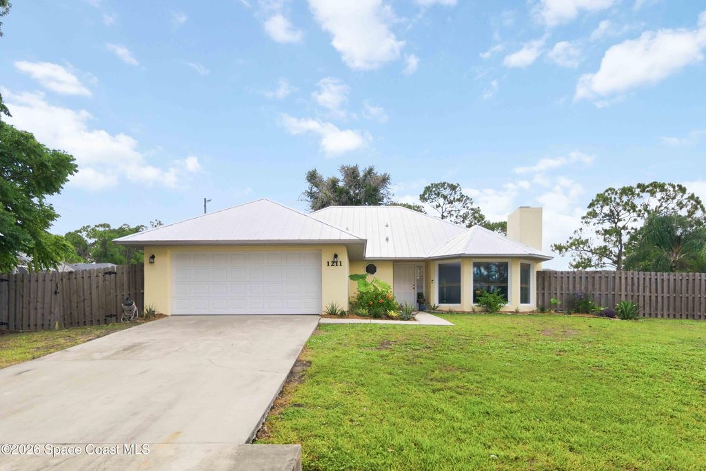 1211 Amish Place SE, Palm Bay, FL 32909