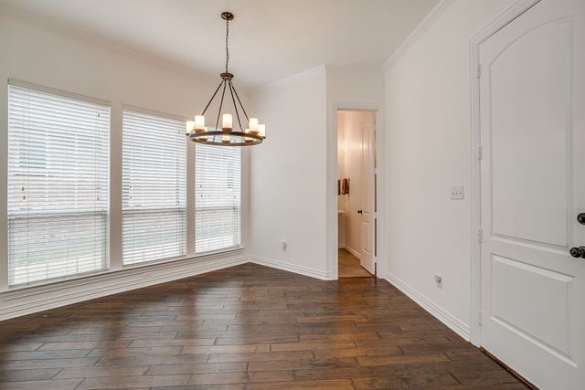 4917 Ridglea Hills Court, Fort Worth, TX 76116