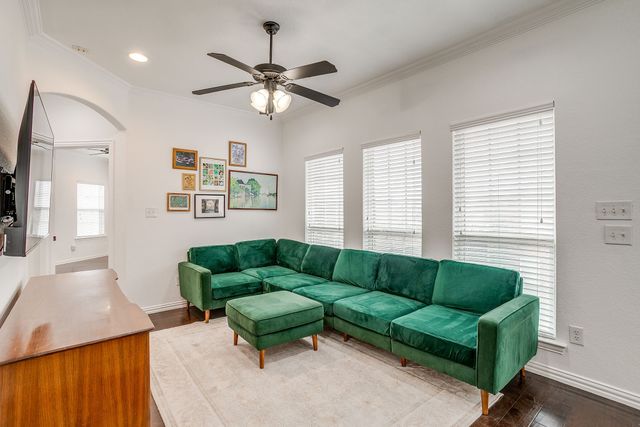 4917 Ridglea Hills Court, Fort Worth, TX 76116