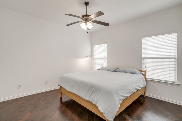 4917 Ridglea Hills Court, Fort Worth, TX 76116