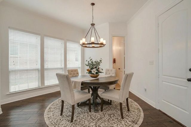 4917 Ridglea Hills Court, Fort Worth, TX 76116