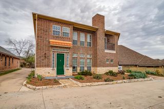 4917 Ridglea Hills Court, Fort Worth, TX 76116