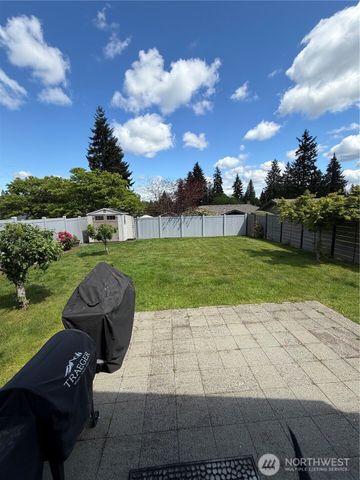 22615 W 44th Ave, Mountlake Terrace, WA 98043