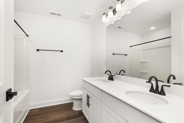 1554 Oak Springs Drive, Columbia, TN 38401