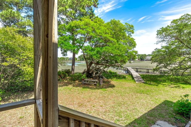 1486 Springwater Court, Charleston, SC 29412