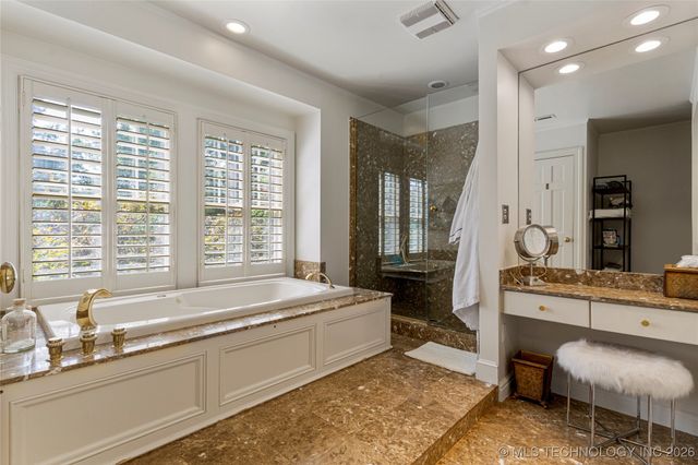 2261 S Terwilleger Boulevard, Tulsa, OK 74114