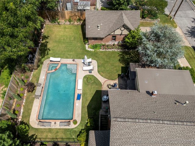 2261 S Terwilleger Boulevard, Tulsa, OK 74114