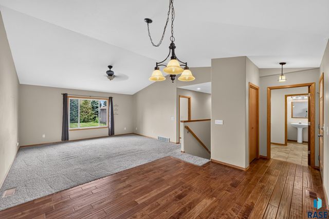7816 W 42Nd St Street, Sioux Falls, SD 57106
