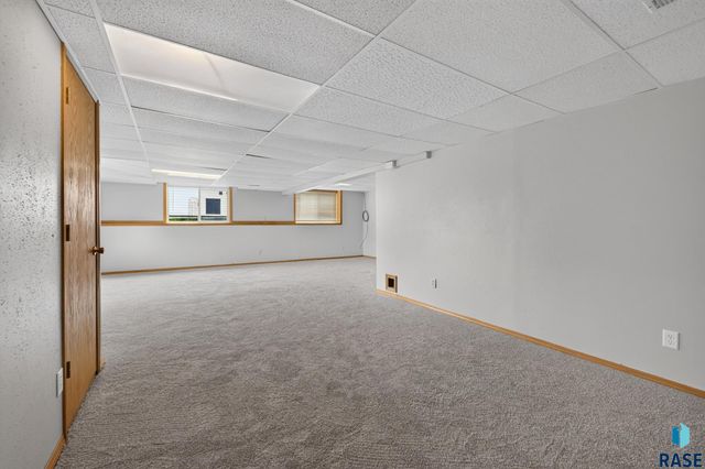 7816 W 42Nd St Street, Sioux Falls, SD 57106
