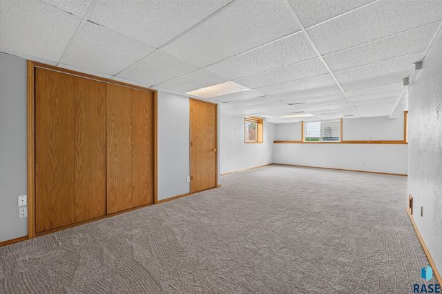7816 W 42Nd St Street, Sioux Falls, SD 57106