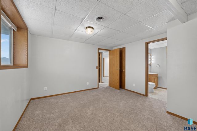 7816 W 42Nd St Street, Sioux Falls, SD 57106