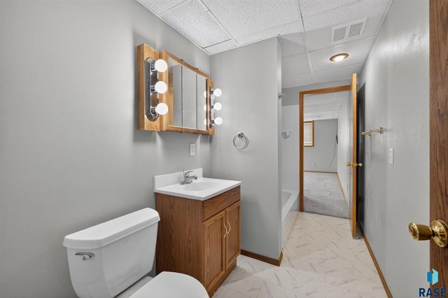 7816 W 42Nd St Street, Sioux Falls, SD 57106