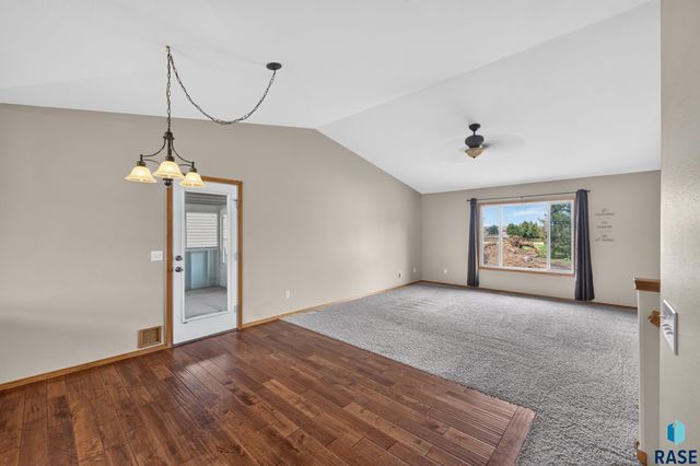 7816 W 42Nd St Street, Sioux Falls, SD 57106
