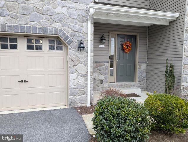 327 MELBOURNE LANE, Mechanicsburg, PA 17055