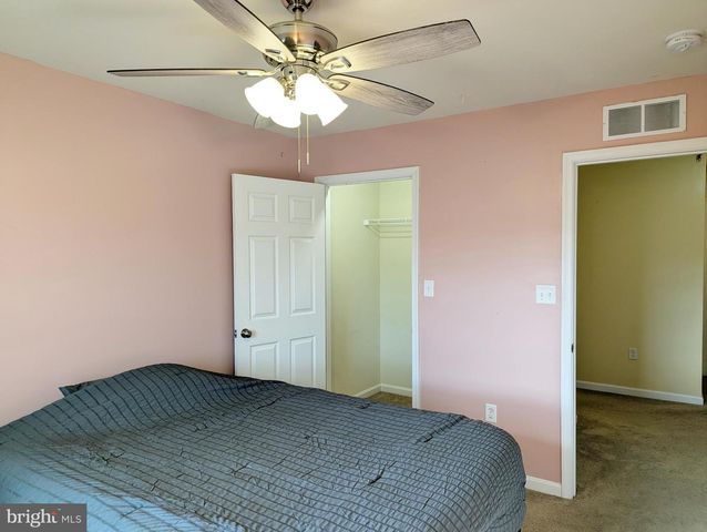 327 MELBOURNE LANE, Mechanicsburg, PA 17055