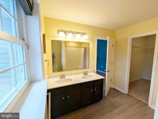 327 MELBOURNE LANE, Mechanicsburg, PA 17055