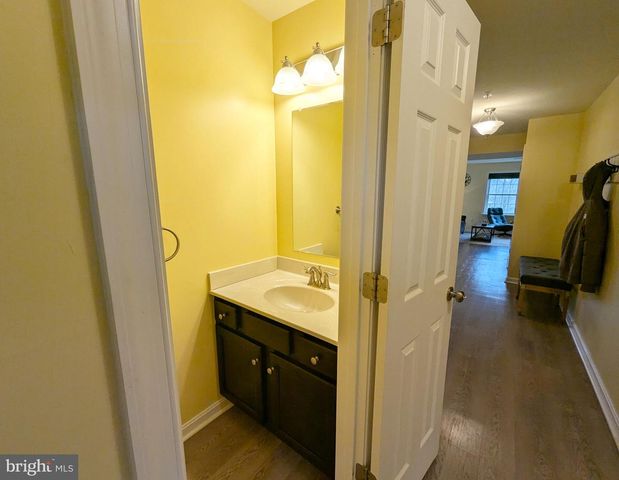 327 MELBOURNE LANE, Mechanicsburg, PA 17055