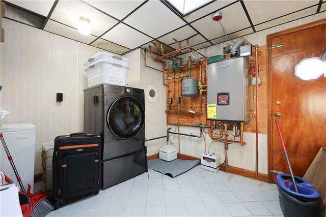 30 SOWAMS Drive, Bristol, RI 02809