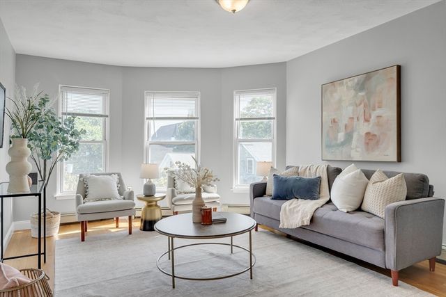 73 River St. 3B, Cambridge, MA 02139