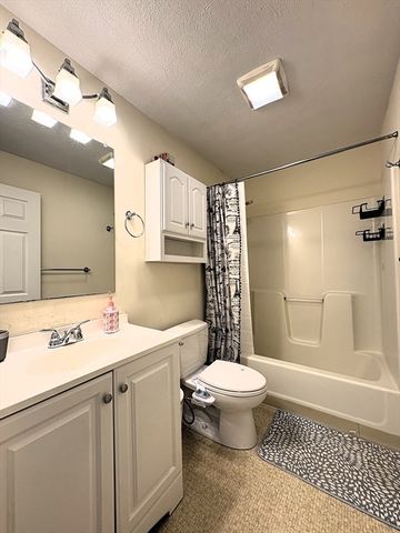 73 River St. 3B, Cambridge, MA 02139