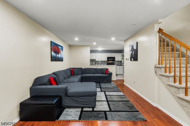 262 Retta Ct, Piscataway Twp., NJ 08854