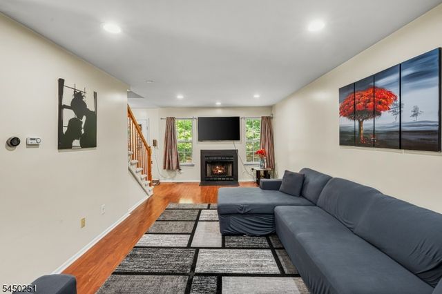 262 Retta Ct, Piscataway Twp., NJ 08854