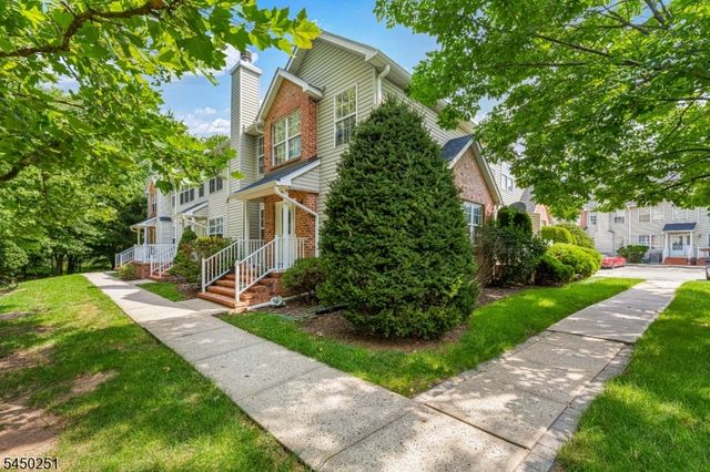 262 Retta Ct, Piscataway Twp., NJ 08854