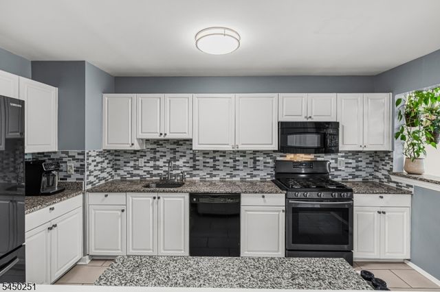 262 Retta Ct, Piscataway Twp., NJ 08854