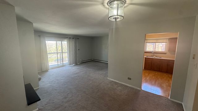 811 S Dwyer Avenue E, Arlington Heights, IL 60005