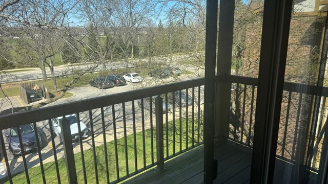 811 S Dwyer Avenue E, Arlington Heights, IL 60005