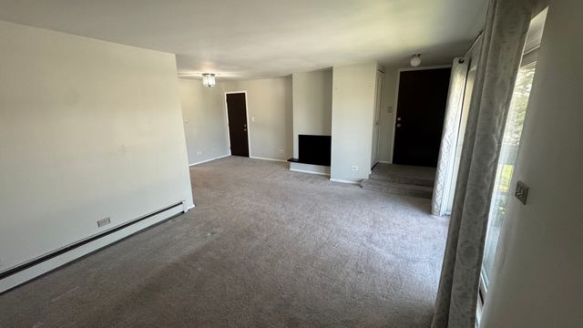 811 S Dwyer Avenue E, Arlington Heights, IL 60005
