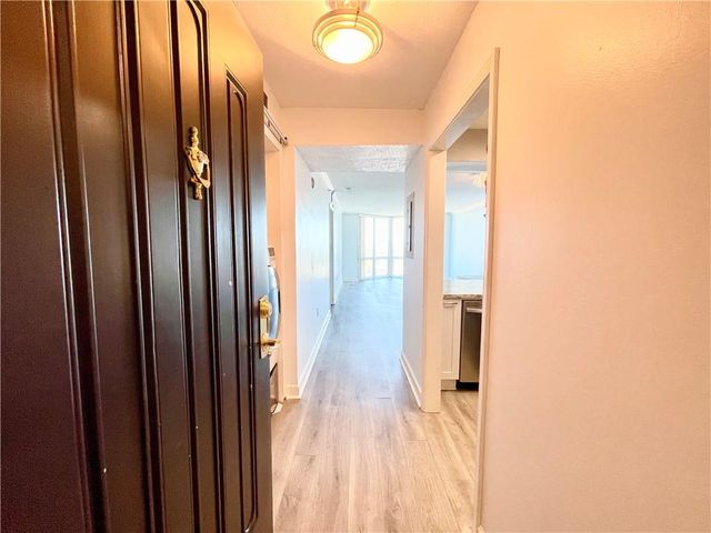 2870 Pharr Court South NW 1902, Atlanta, GA 30305