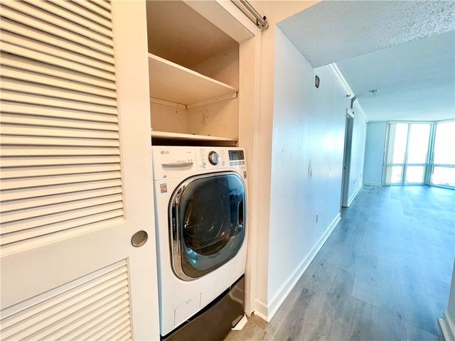 2870 Pharr Court South NW 1902, Atlanta, GA 30305