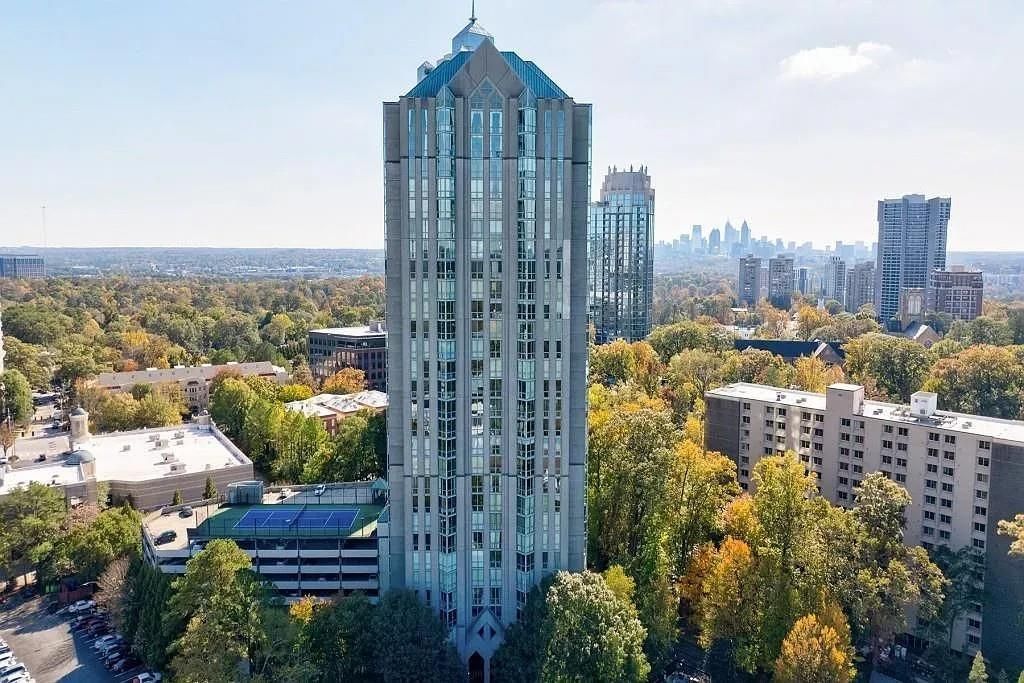 2870 Pharr Court South NW 1902, Atlanta, GA 30305