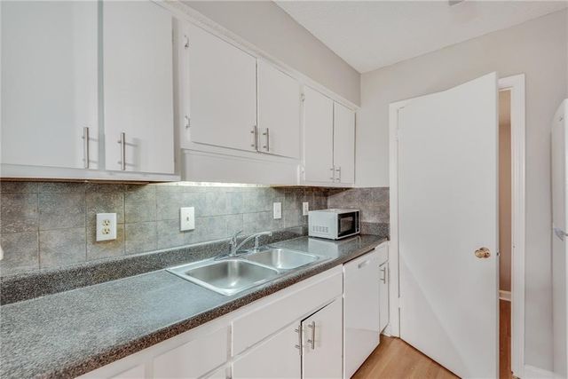 1516 Wingate Way, Sandy Springs, GA 30350