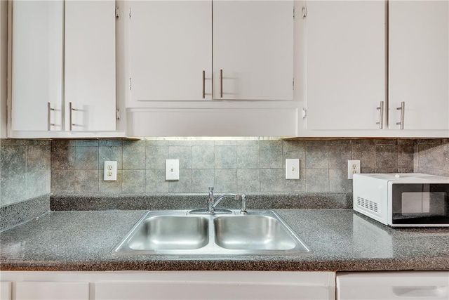 1516 Wingate Way, Sandy Springs, GA 30350