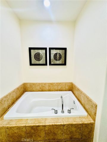 48680 Legacy Drive, La Quinta, CA 92253