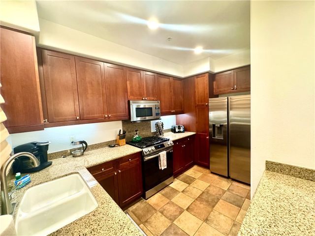 48680 Legacy Drive, La Quinta, CA 92253