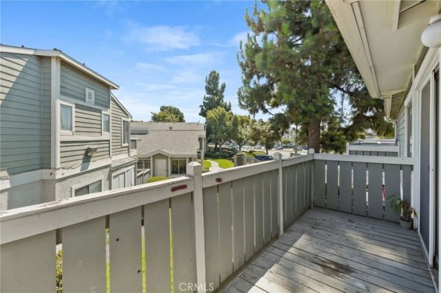 926 W Philadelphia St 10, Ontario, CA 91762