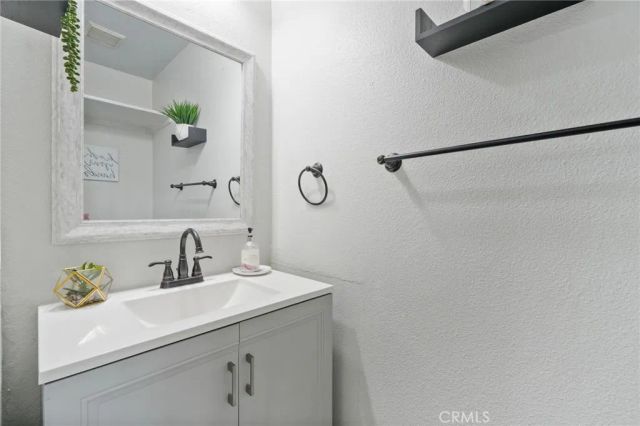 926 W Philadelphia St 10, Ontario, CA 91762